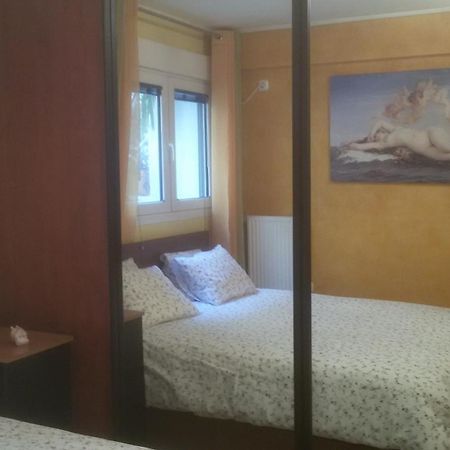 Quiet Apartment In Plaka Atene Esterno foto